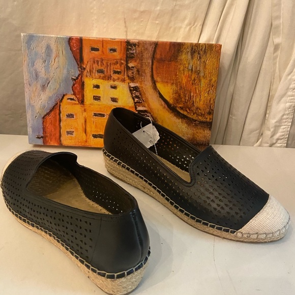 Bella Vita black leather 1” wedge flats size 9WW NIB - Picture 4 of 8